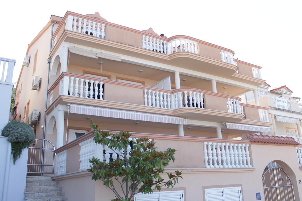 Apartments Mustac Drage Exterior foto